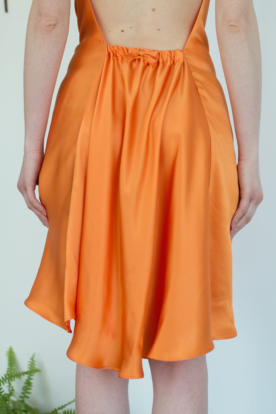 Frivolo Dress in seta pura arancione